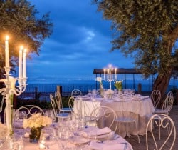 Villa-Sarmina-Al-fresco-dining-weding-party