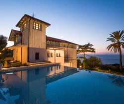 Villa-Sarmina-Swimming-pool-by-night