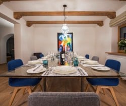 Chalet-Amadia-Dining-room