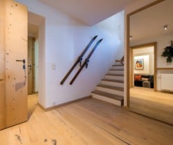 Chalet-Amadia-Hall