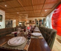 Chalet-Gabl-Dining-room