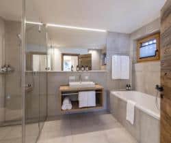 Chalet-Galzi-Bathroom