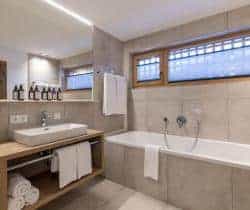 Chalet-Galzi-Bathroom