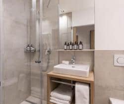 Chalet-Galzi-Bathroom