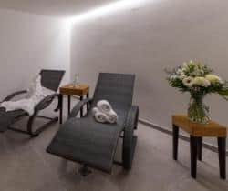 Chalet-Galzi-Relaxing-area