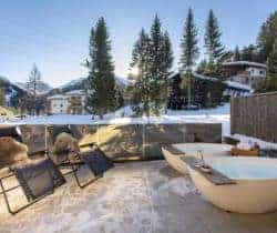Chalet-Galzi-Hot-bat