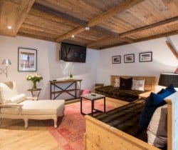 Chalet-Apartment-Nasse-Cinema-room
