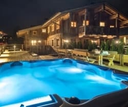 Chalet-Apartment-Nasse-Outdoor-jacuzzi