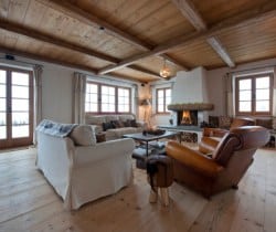 Chalet-Pettneu-Living-room