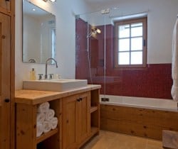 Chalet-Pettneu-Bathroom