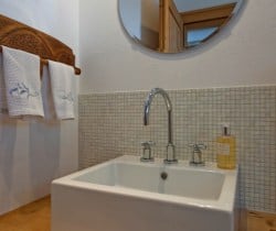 Chalet-Pettneu-Bathroom