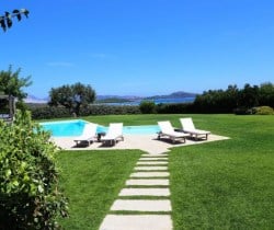 27Villa Elinor - Swimming pool area