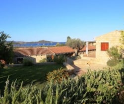 4Villa Elinor - Outside views