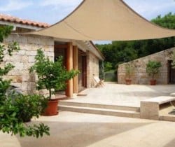6Villa Elinor - Patio