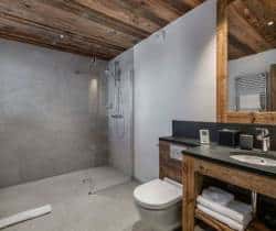 Chalet-Chatelard-Bathroom