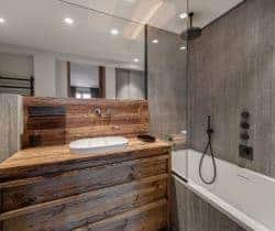 Chalet-Pralin-Bathroom