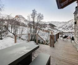 Chalet-Pralin-Outdoor-chill-out-area