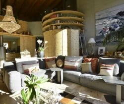 Chalet Cube - Living View4