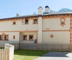 Chesa Orsa: Outside view