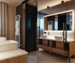Chalet-Belfiore-Bathroom