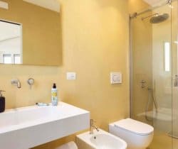 Villa-Antares-Bathroom