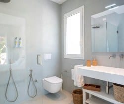 Villa-Diamanti-Bathroom