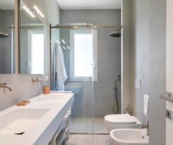 Villa-Diamanti-Bathroom