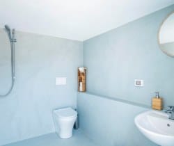 Villa-Diamanti-Bathroom