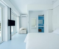 Villa-Renella-Bedroom