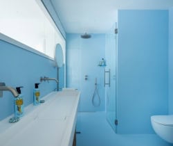 Villa-Renella-Bathroom