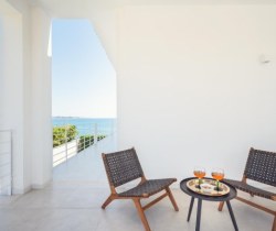 Villa-Zaffiri-Bedroom-terrace