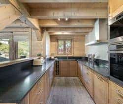 Chalet-Daille-Kitchen