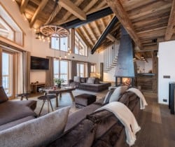 Chalet-Nevada-Living-room
