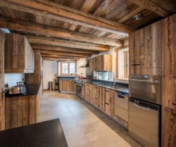 Chalet-Nevada-Kitchen