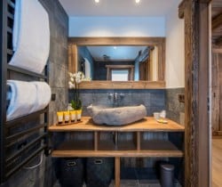 Chalet-Nevada-Bathroom
