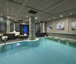 Chalet-Onyx-Swimming-pool