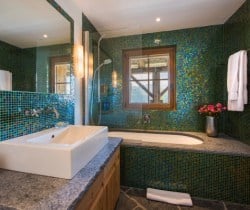 Chalet-Alani-Bathroom
