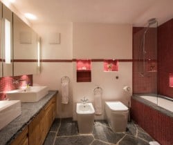 Chalet-Alani-Bathroom