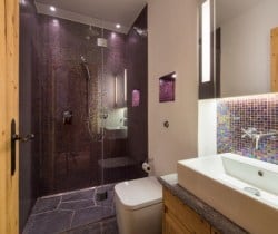 Chalet-Alani-Bathroom