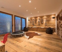 Chalet-Alani-Games-room