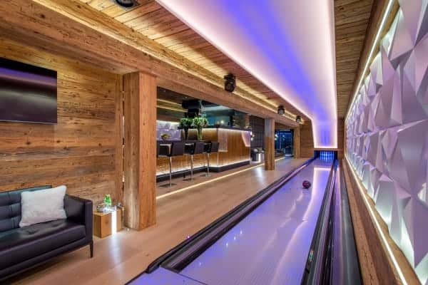 Chalet-Berarde-Bowling-alley