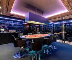 Chalet-Berarde-Poker-room