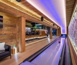 Chalet-Berarde-Bowling-alley