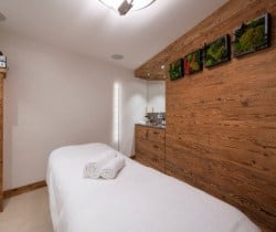 Chalet-Berarde-Massage-room