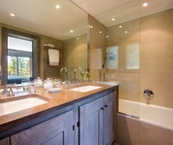 Chalet-Berit-Bathroom