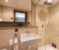 Chalet-Berit-Bathroom