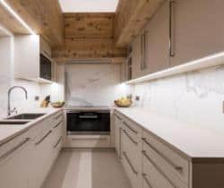 Chalet-Clou-Kitchen