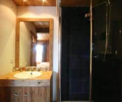 Chalet-d'Este-Bathroom
