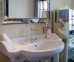 Chalet Elle: Bathroom