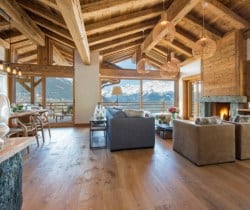 Chalet-Lavelle-Living-room